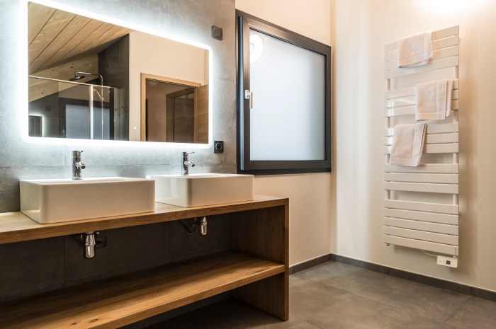 grande salle de bain moderne a l'étage chalet les Rousses